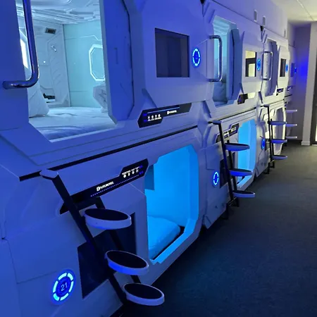 Hostel Futurotel Space