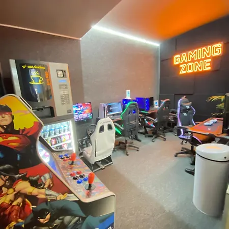 Futurotel Space אכסניה גרנדה